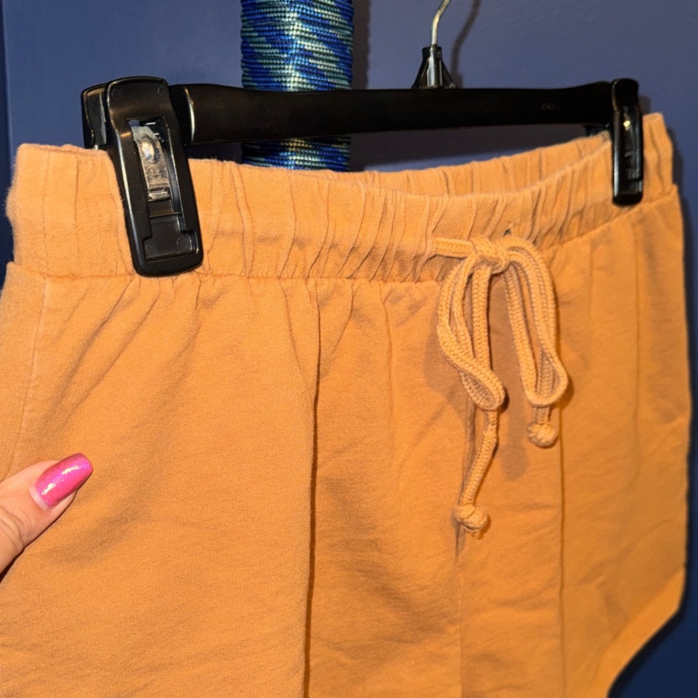 Forever 21- Women's Tan Drawstring Shorts Size Large - Picture 7 of 14